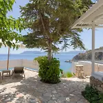 Azzure Vista Seafront