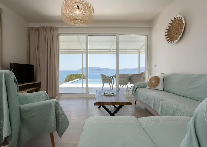 Azzure Vista Seafront Villa